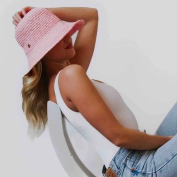 Passion of Essence Accessories - Pink Clearwater Straw Bucket Hat